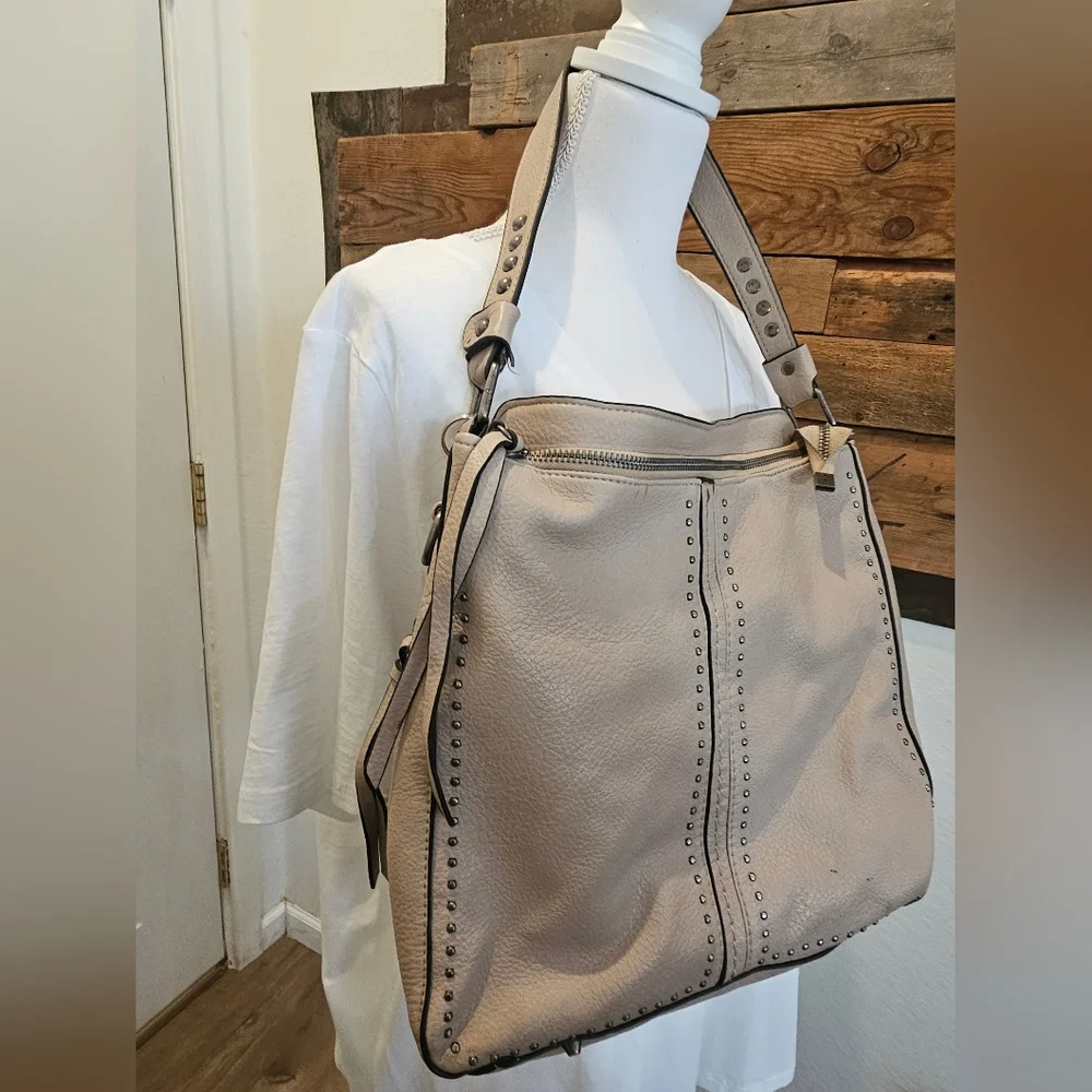 Conceal And Carry Montana West Purse. EUC No Crossbody Strap. (Bin13) - Picture 3 of 7